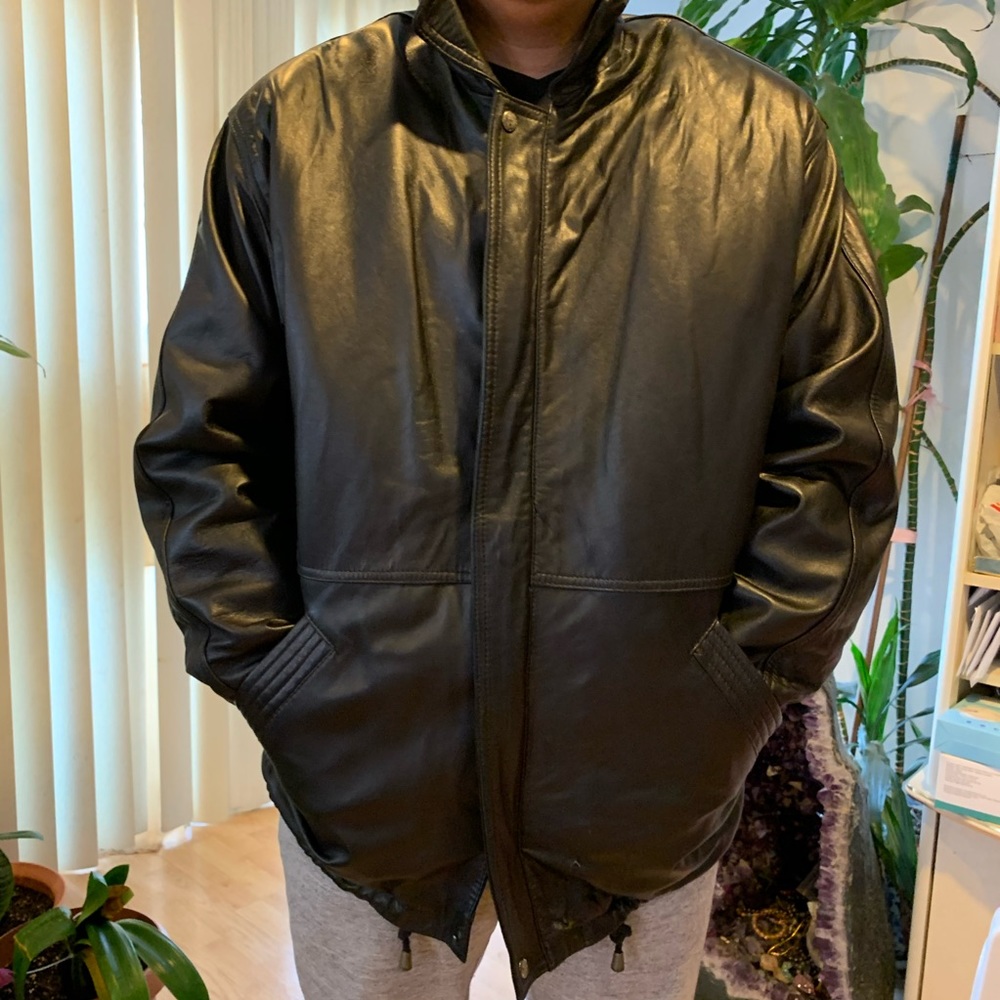Alamo Uomo Men leather coat.
